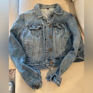 American Eagle Outfitters Light Blue Denim Cropped Jacket